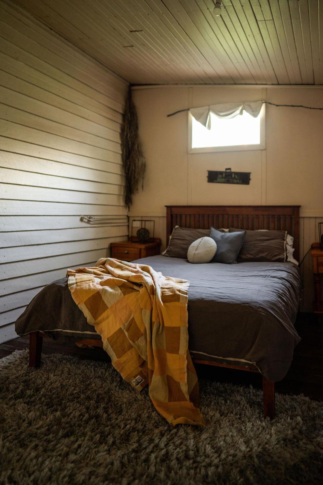 Cosy Farmstay: Green Cabin At Whispering Woods Beedelup Exteriör bild